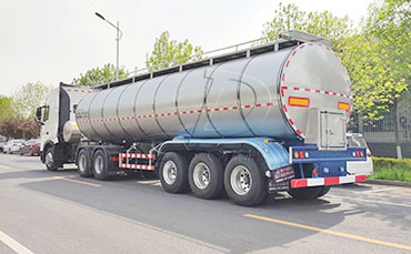 什么是不锈钢淀粉乳运输罐车？有什么特点？